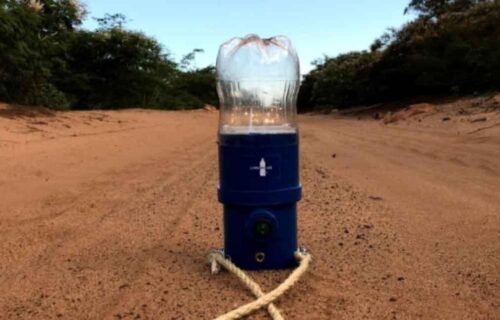  次元 Dimensão: Construção de Lampião Solar com o Litro de Luz