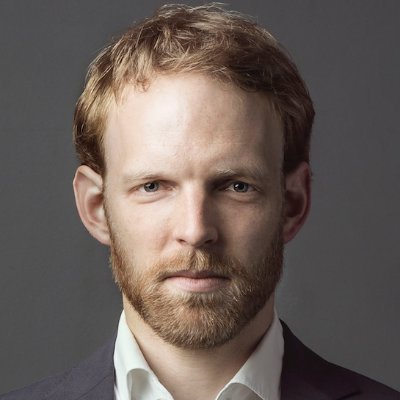 Dr. Oliver Stuenkel