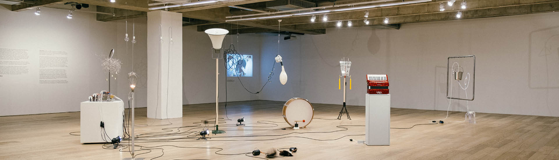 Prorrogação da exposição ‘Parade – um pingo pingando, uma conta, um conto’ até 21 de novembro