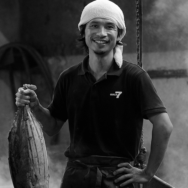 Retrato em preto e branco de Yusuke Sezaki