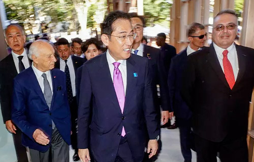  Primeiro-ministro do Japão pela primeira vez na JHSP