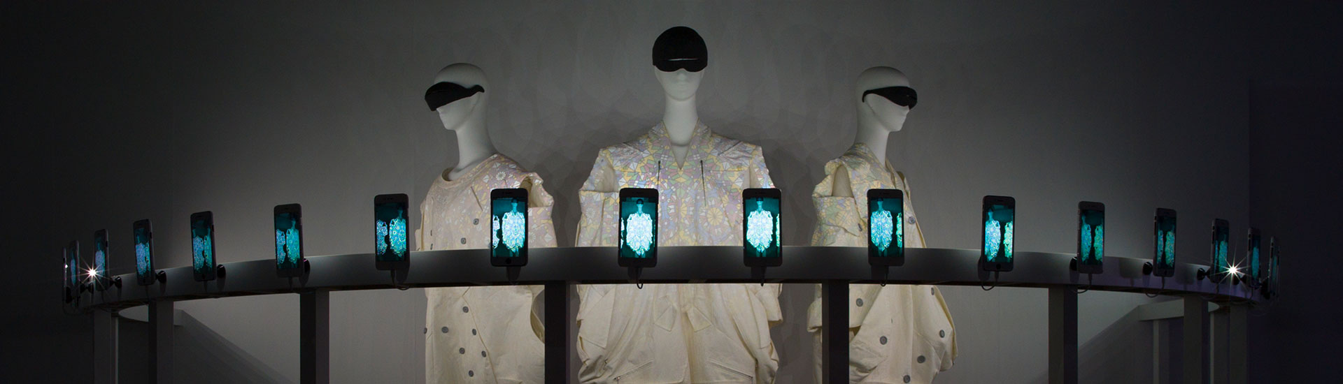 Anrealage – A Light Un Light