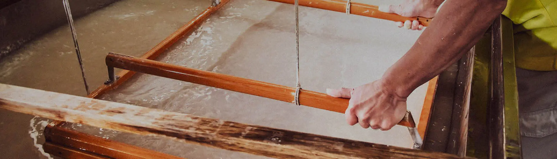 Washi-no-Sato: A Vila Dedicada à Produção de Papel Artesanal