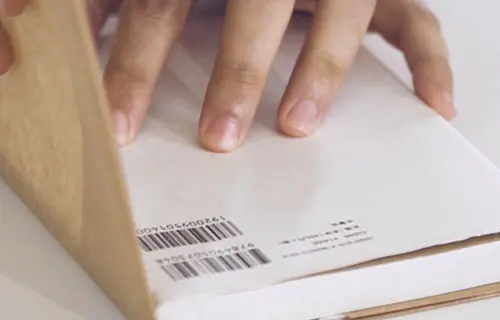  La costumbre japonesa de envolver libros