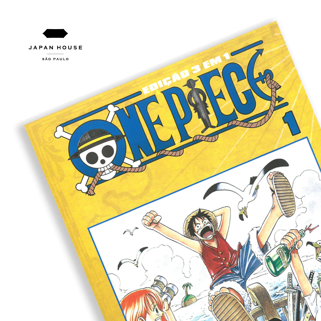 Capa do Mangá One Piece. Acima, em cor preta, está o logo da Japan House São Paulo. 