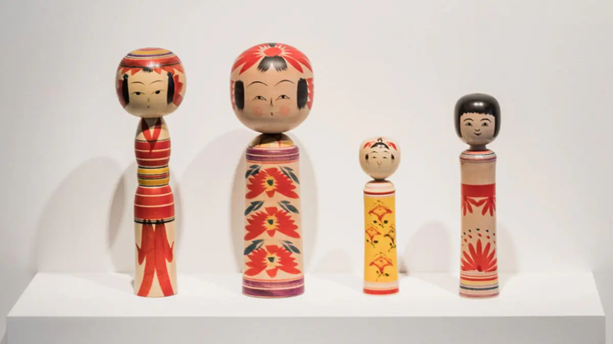 Kokeshi-on-display-4
